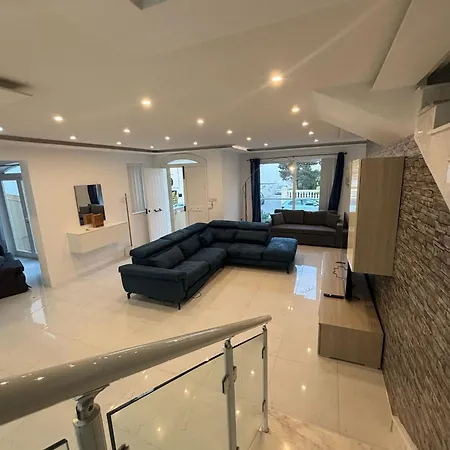 Apartament Luxury Private Pool Garden